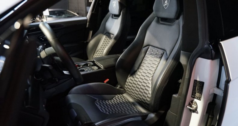 Lamborghini Urus | BIANCO MONOCERUS SENSONUM TOIT PANORAMIQUE Caméra 360° HUD 2022 - photo n°6 Lamborghini Urus | BIANCO MONOCERUS SENSONUM TOIT PANORAMIQUE Caméra 360° HUD  occasion à Saint Michel Sur orge - photo n°6